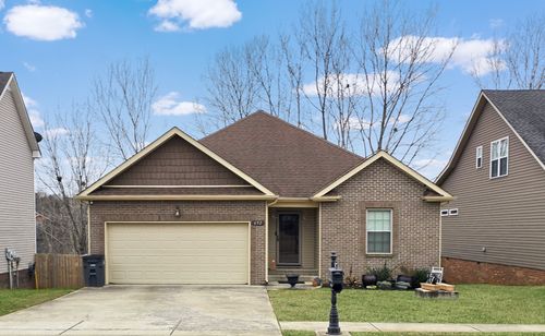 692 White Face Dr, Clarksville, TN, 37040-1200 | Card Image