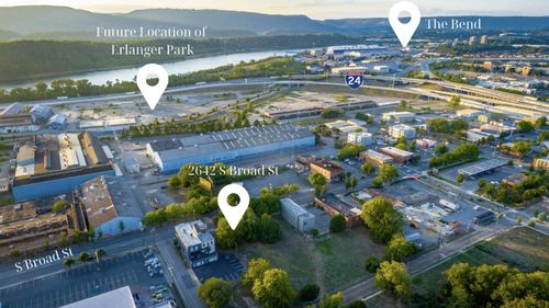 2642 Broad St, Chattanooga, TN, 37408-3022 | Card Image