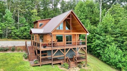 739 Carolina Fox Cir, Murphy, NC, 28906-2071 | Card Image