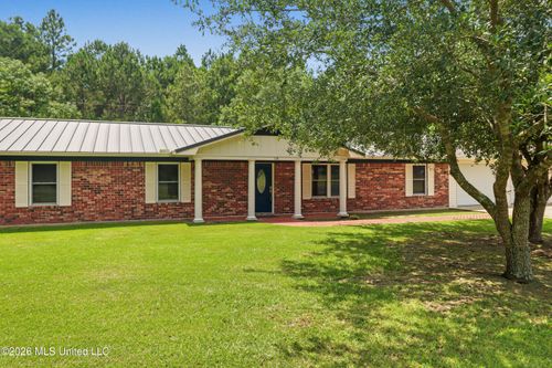 114 Campion Dr, Waveland, MS, 39576-2202 | Card Image