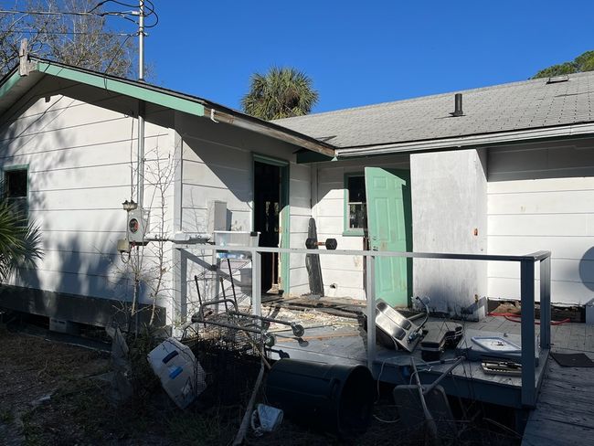 1226 Hawthorne Ave, House other with 3 bedrooms, 1 bathrooms and null parking in Cedar Key FL | Image 24