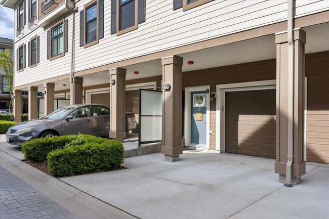 3 - 1818 Harbour Street, Townhouse with 3 bedrooms, 2 bathrooms and 2 parking in Port Coquitlam BC | Image 2