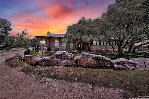 231 Private Road 2510, Hondo, TX, 78861-6973 | Card Image