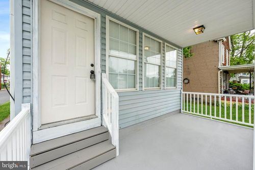 500 Magnolia St, Beverly, NJ, 08010-1528 | Card Image