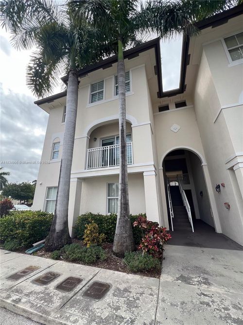 apt-201-11503 Nw 89th St, Doral, FL, 33178-1781 | Card Image