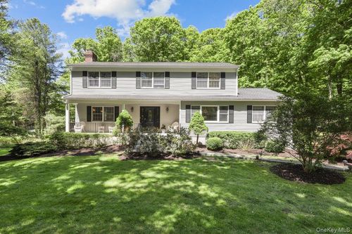 72 Brett Ln, Bedford, NY, 10506-1713 | Card Image