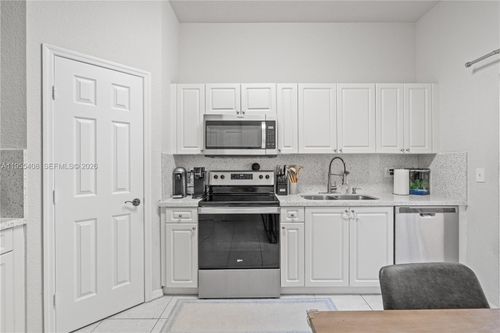 1940 Se 24th Ter, Homestead, FL, 33035-2071 | Card Image