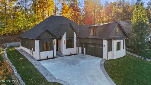 176 Saligugi Way, Loudon, TN, 37774-2516 | Card Image