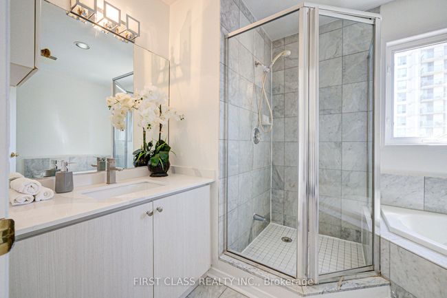 202 - 28 Rosebank Dr, Condo with 3 bedrooms, 3 bathrooms and 2 parking in Scarborough ON | Image 36