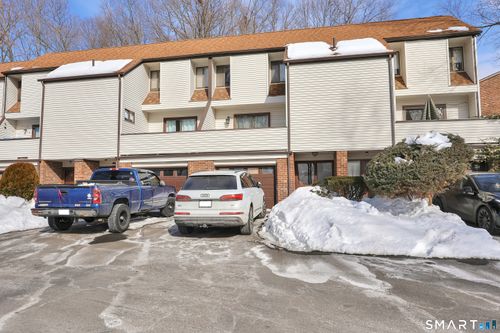 285 Queen St, Southington, CT, 06489-1903 | Card Image