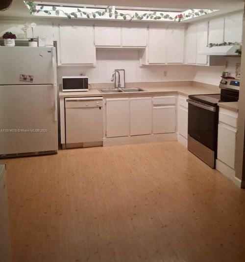 5204 Se 44th St, Okeechobee, FL, 34974-2318 | Card Image