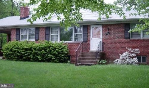 2221 Tonga Dr, Fort Washington, MD, 20744-3945 | Card Image