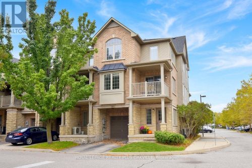621 Budgeon Common, Burlington (Shoreacres), ON, L7L0C8 | Card Image