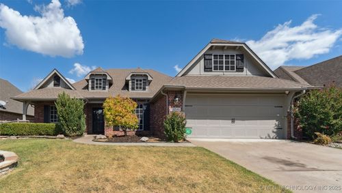 10541 117th East Ave, Owasso, OK, 74055-6690 | Card Image