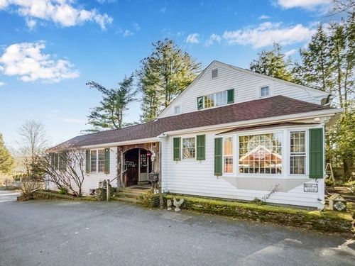 540 Somers Rd, East Longmeadow, MA, 01028 | Card Image