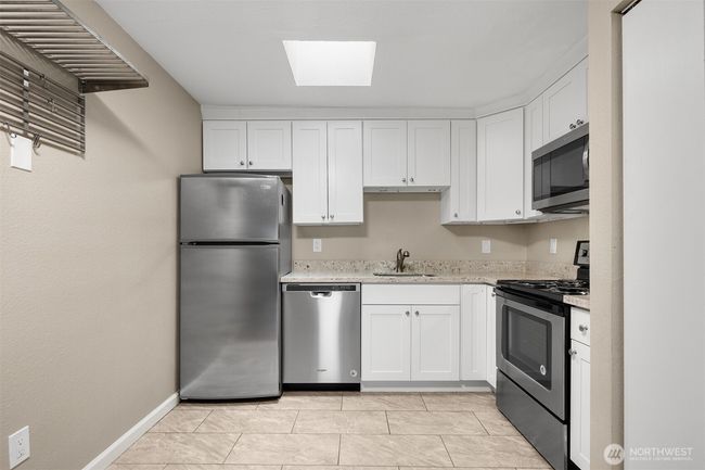 C6 - 4300 Ne Sunset Blvd, Condo with 1 bedrooms, 1 bathrooms and 1 parking in Renton WA | Image 7