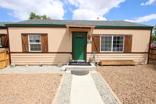 204 Valley Dr, Yerington, NV, 89447-2347 | Card Image