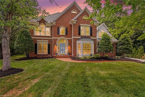 3211 Timberoak Ct, Greensboro, NC, 27410-2885 | Card Image