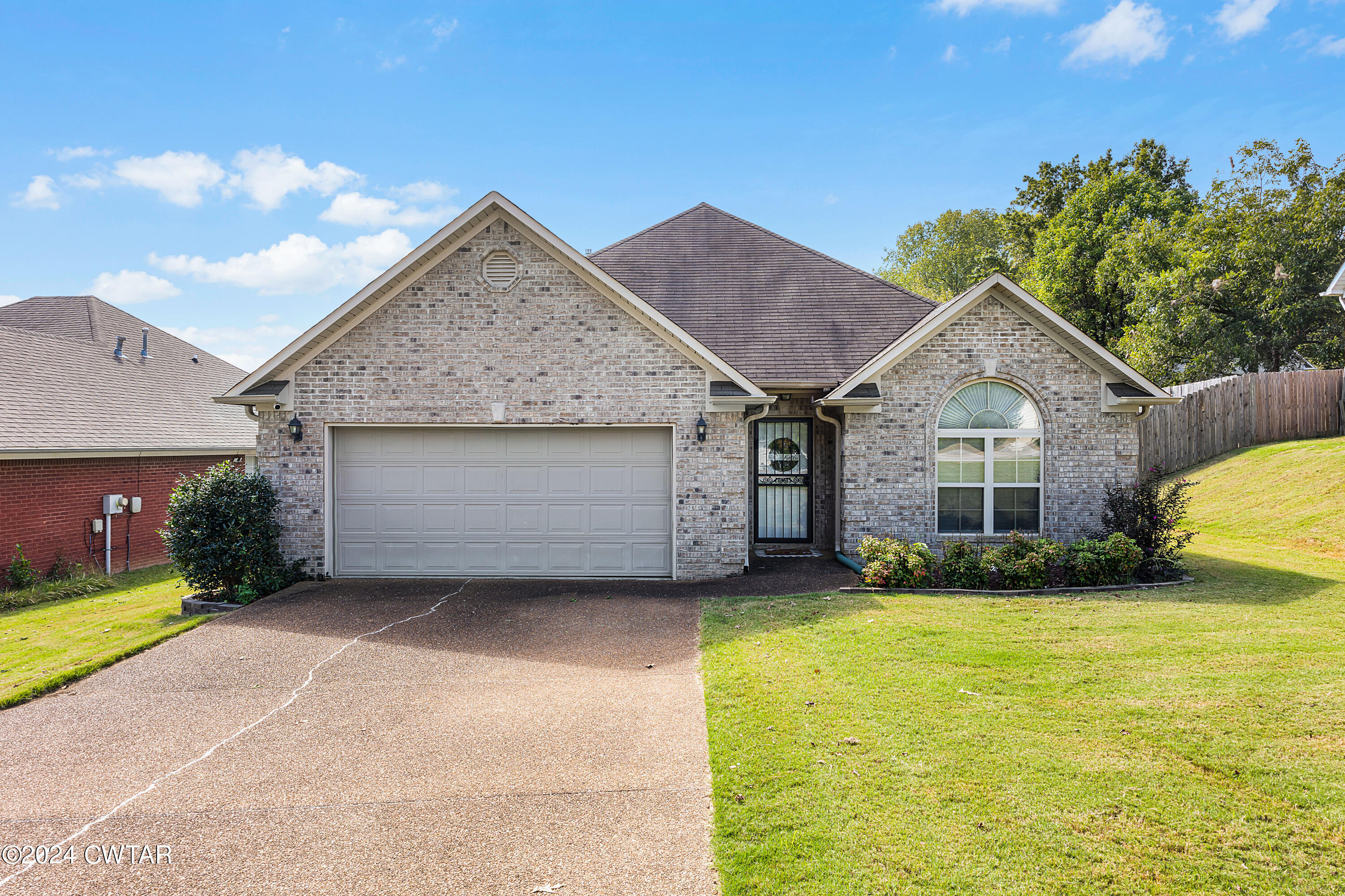 Union Fort Dr, Jackson, TN 38305