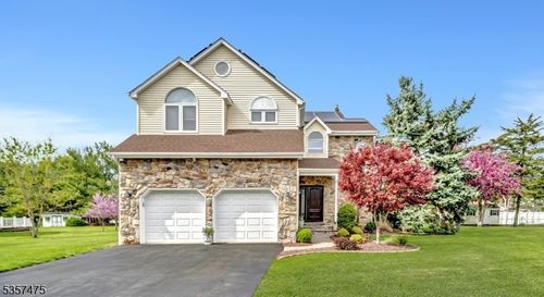 7 Rine Rd, Hillsborough, NJ, 08844-3435 | Card Image