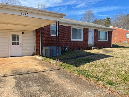 1073 Springdale Dr, Maiden, NC, 28650-9320 | Card Image