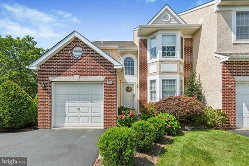 201 Chatham Ct, AMBLER, PA, 19002-2866 | Card Image