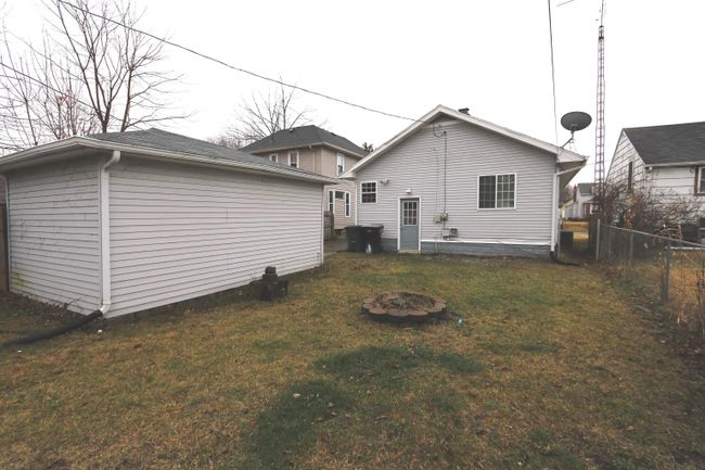 909 E Fairview, House other with 3 bedrooms, 1 bathrooms and null parking in South Bend IN | Image 20