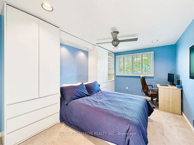 17 Colvin Cres, House other with 5 bedrooms, 4 bathrooms and 3 parking in Thornhill ON | Image 32