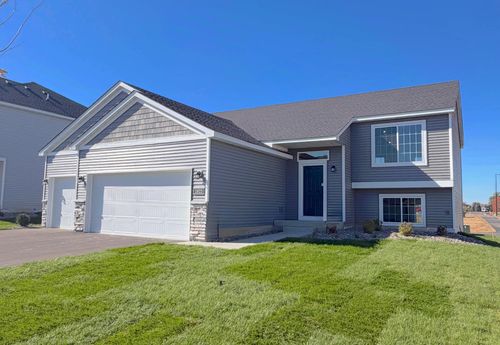 1923 Pierce Street S, Cambridge, MN, 55008 | Card Image
