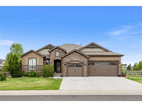 8101 Wynstone Dr, Windsor, CO, 80550-8052 | Card Image