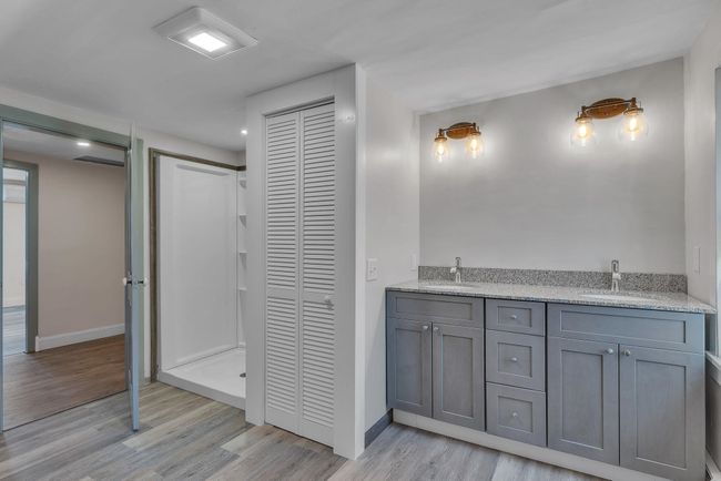 208 Main St, House other with 4 bedrooms, 3 bathrooms and null parking in Cambridge VT | Image 32