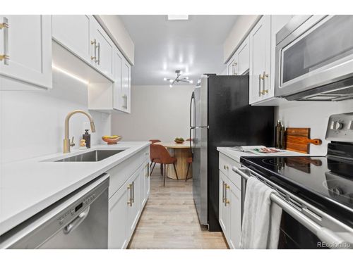 202-7495 E Quincy Ave, Denver, CO, 80237-2372 | Card Image