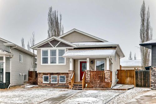 120 Heartland Cres, Penhold, AB, T0M0B7 | Card Image