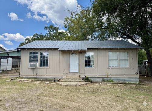 804 Mill Ave, Rockdale, TX, 76567-3142 | Card Image