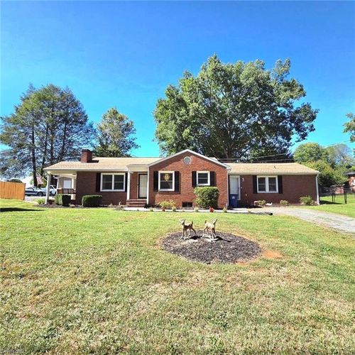 5600 Germanton Rd, Winston Salem, NC, 27105-1406 | Card Image