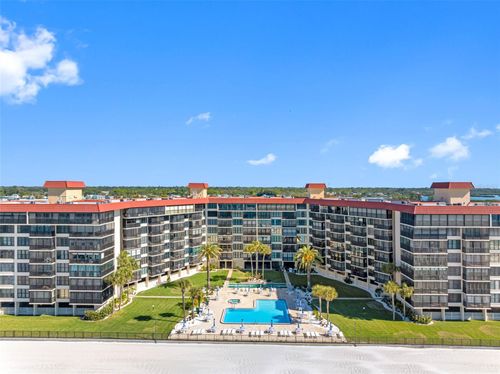 417-18304 Gulf Boulevard, REDINGTON SHORES, FL, 33708 | Card Image
