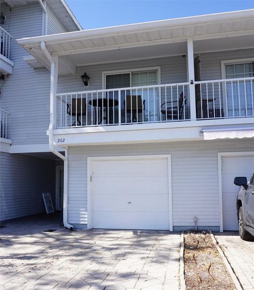 unit-202-2051 Vista Del Sol Cir, LUTZ, FL, 33558-5476 | Card Image