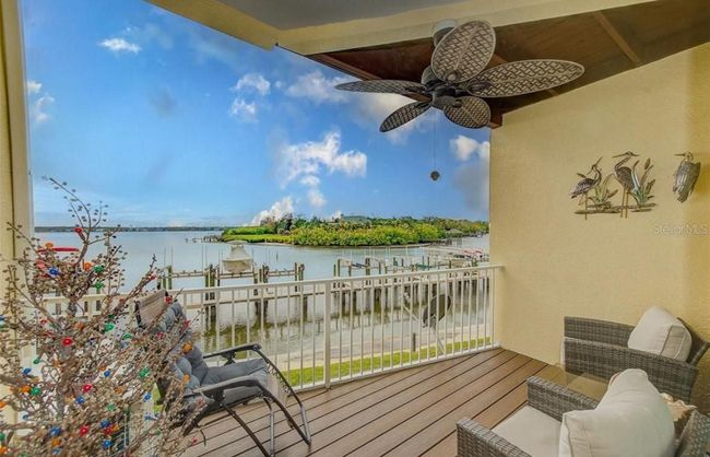 150 Brent Cir, Townhouse with 3 bedrooms, 3 bathrooms and null parking in OLDSMAR FL | Image 9