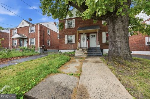 1f-355 Oakland St, Trenton, NJ, 08618-3511 | Card Image