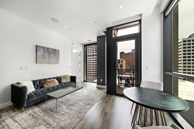 UNIT-1109 - 1211 Caroline St, Condo with 2 bedrooms, 2 bathrooms and 2 parking in Houston TX | Image 14
