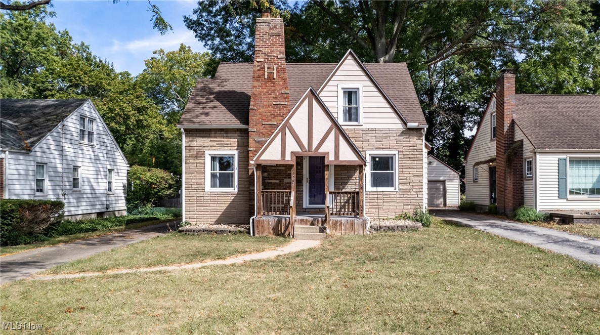 Risher Rd, Youngstown, OH 44511