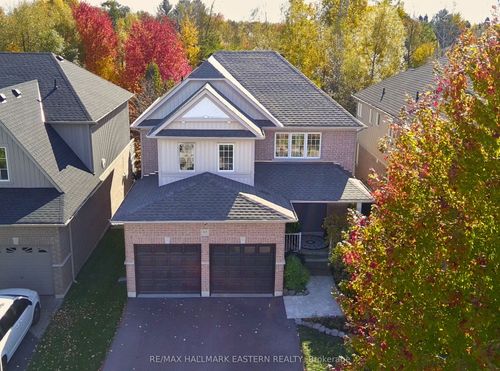 110 Sleeman Sq, Courtice, ON, L1E3K5 | Card Image