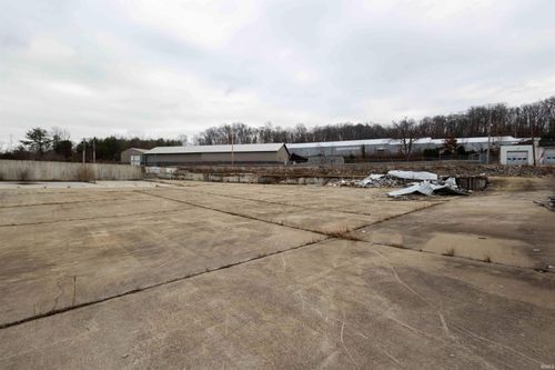 202 N Oak St, Paoli, IN, 47454-1624 | Card Image