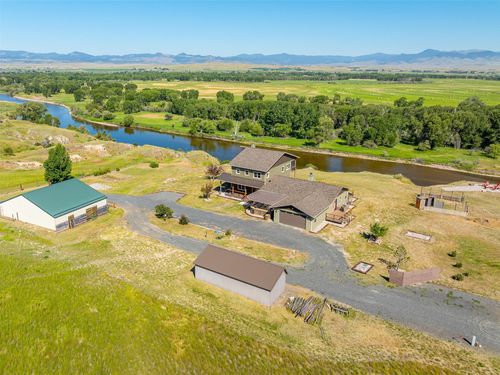 915 Point Of Rocks Rd, Whitehall, MT, 59759-9520 | Card Image