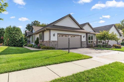 N161W19121 Oakland Drive, Jackson, WI, 53037 | Card Image