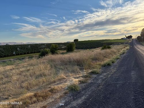 TBD W Mccreadie Rd, Prosser, WA, 99350 | Card Image
