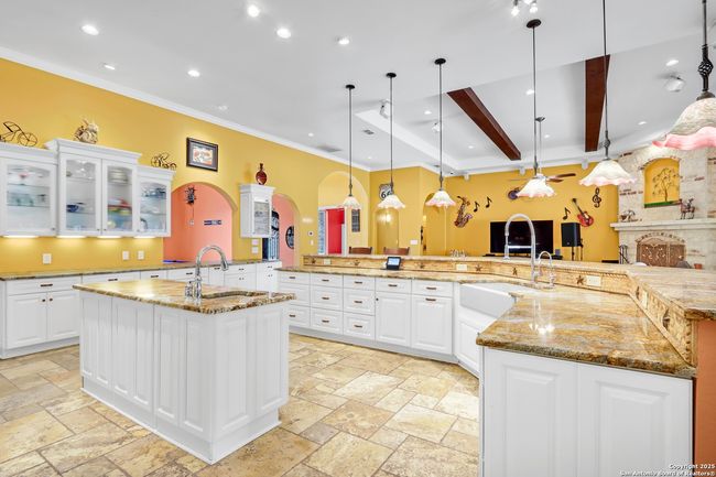2900 Rimrock Dr, House other with 2 bedrooms, 4 bathrooms and null parking in Spring Branch TX | Image 11