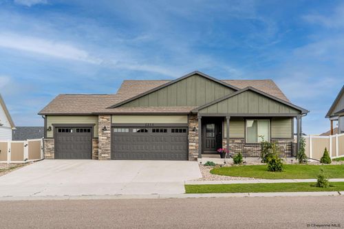2211 Ledoux Dr, Cheyenne, WY, 82007-1984 | Card Image