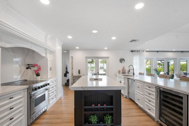 4030 Ne 25 Th Ave, House other with 3 bedrooms, 3 bathrooms and null parking in Lighthouse Point FL | Image 11