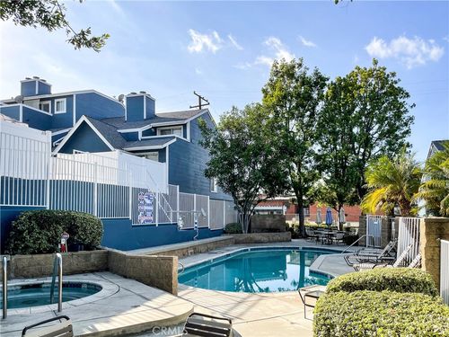 apt-19-225 S Redwood Ave, Brea, CA, 92821-5572 | Card Image